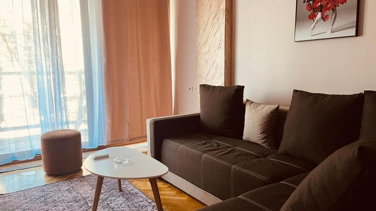 Majdini Clock Tower Apartman Podgorica Eksteriør bilde