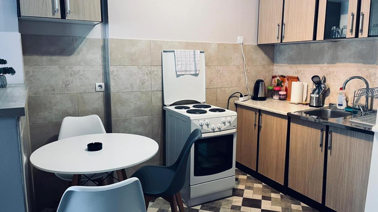 Majdini Clock Tower Apartman Podgorica Eksteriør bilde